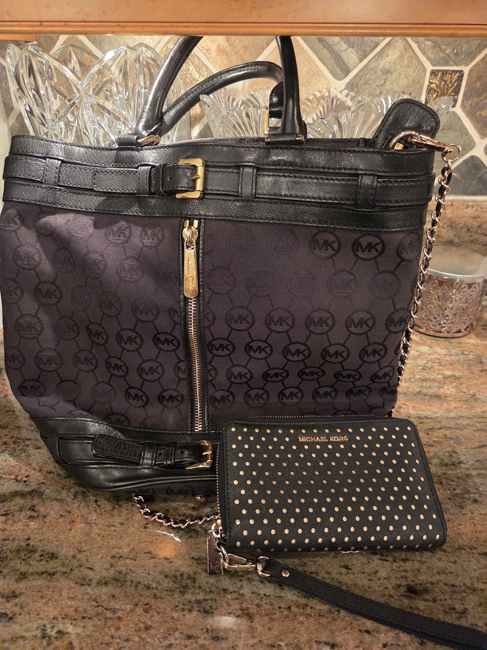 Michael Kors Black Logo Large Bag with Zipper and Wristlet